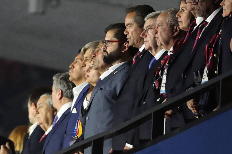 Presidente de la República es ovacionado en el Estadio Nacional durante la apertura de Santiago 2023.