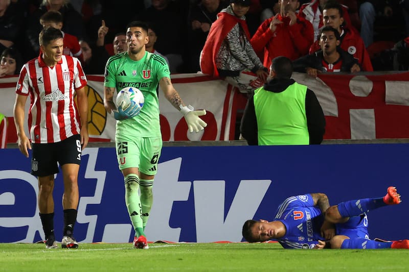 El arquero es titular indiscutido en la U y opción en la Selección. Foto: Aton.