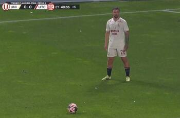 VIDEO | Gabriel Costa anotó este golazo de tiro libre para darle el triunfo a Universitario de Perú
