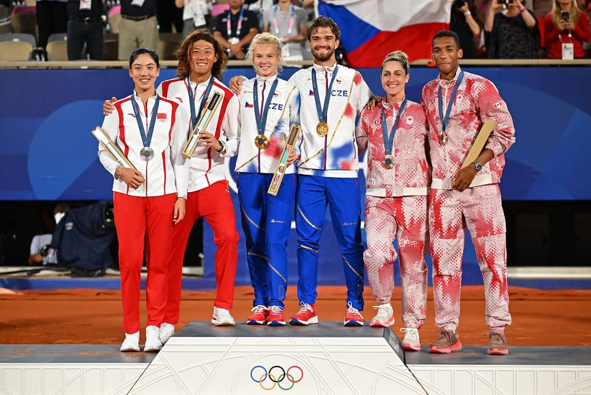 ganó el bronce en dobles mixto de París 2024