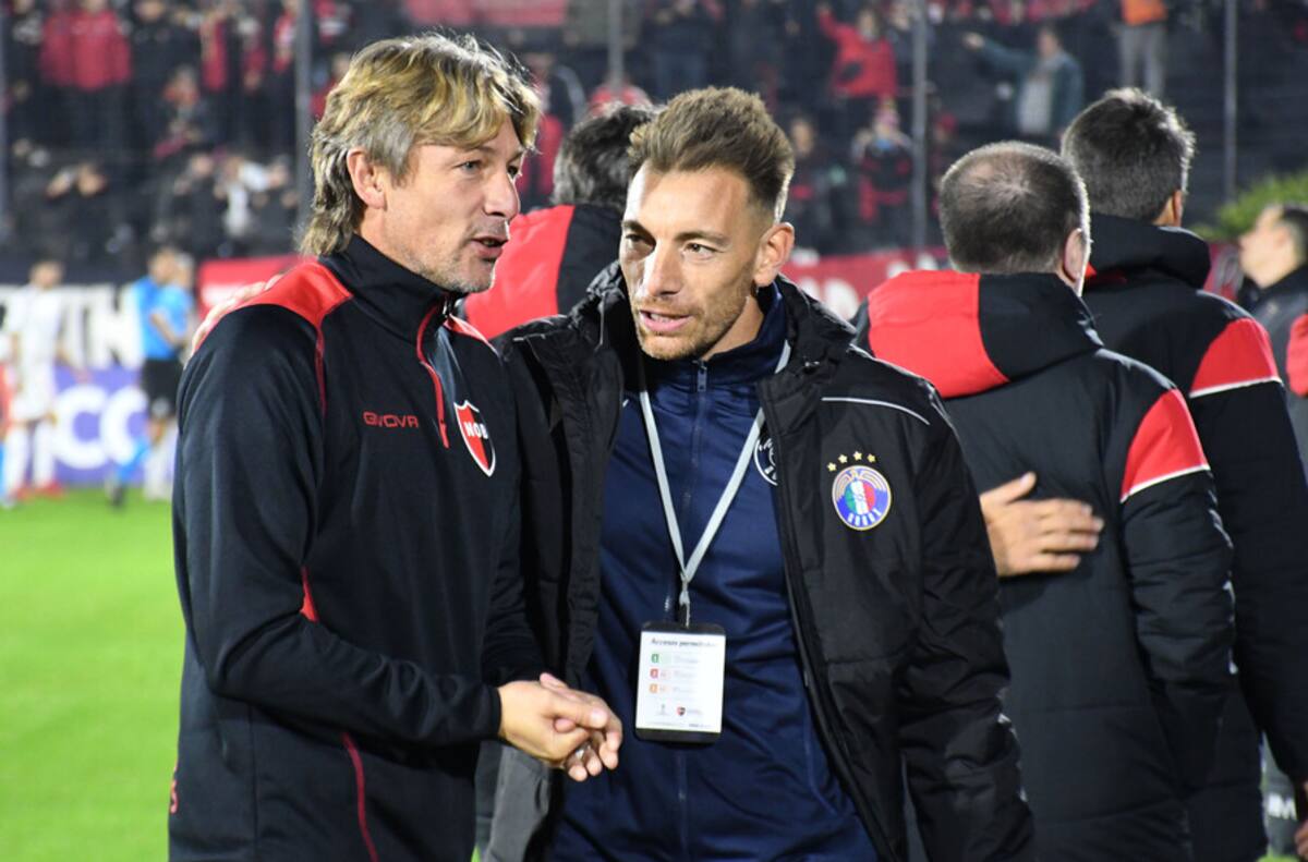 El entrenador de Newell's Old Boys, Gabriel Heinze, seduce en Quilín. Foto: Aton.