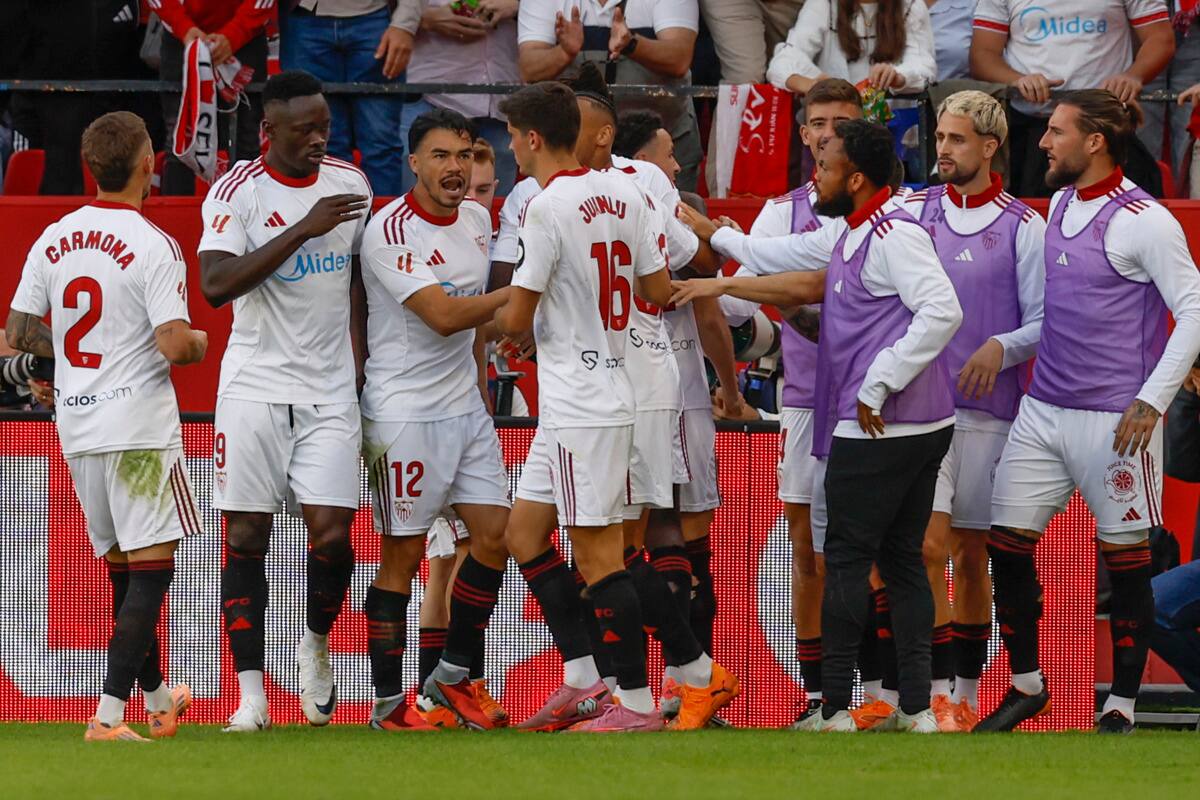 El chileno jugó todo el partido ante Osasuna. Foto: Agencia EFE.