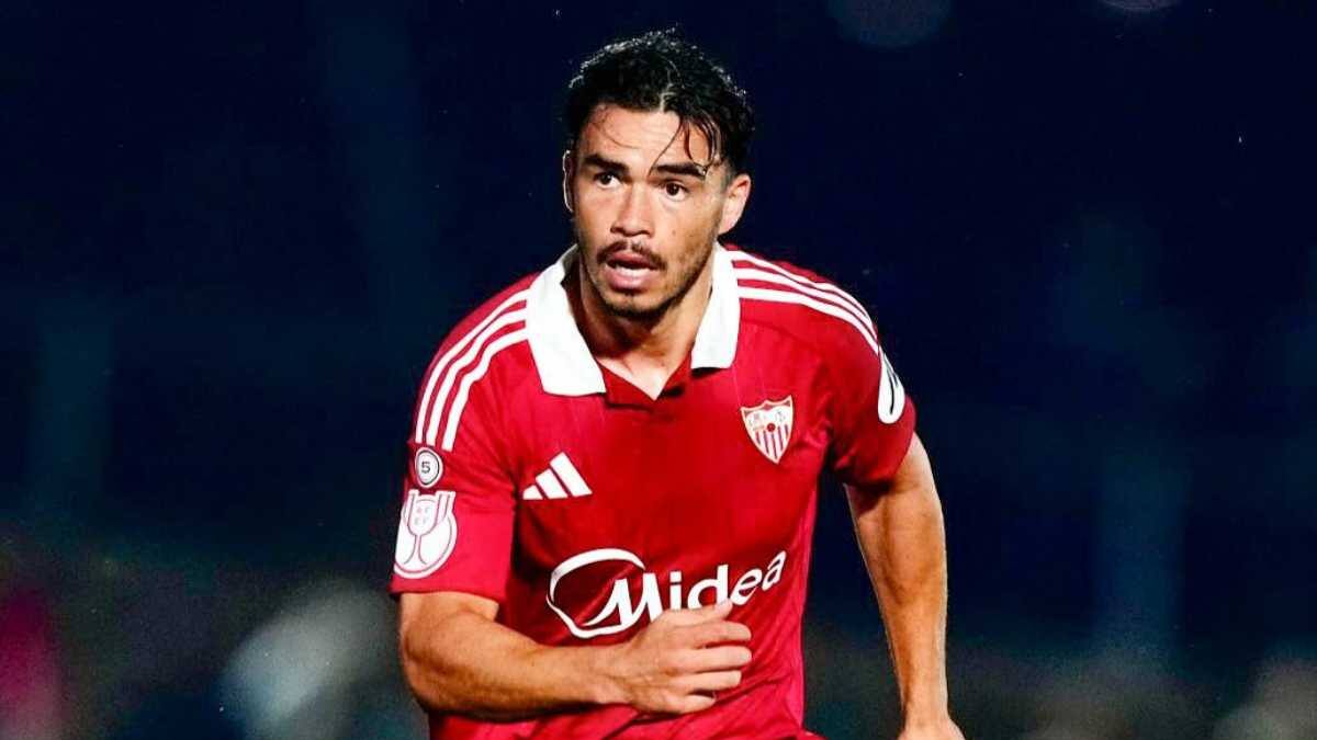 Sevilla de Sánchez y Suazo protagoniza un papelón en La Liga y vuelve a coquetear con el descenso