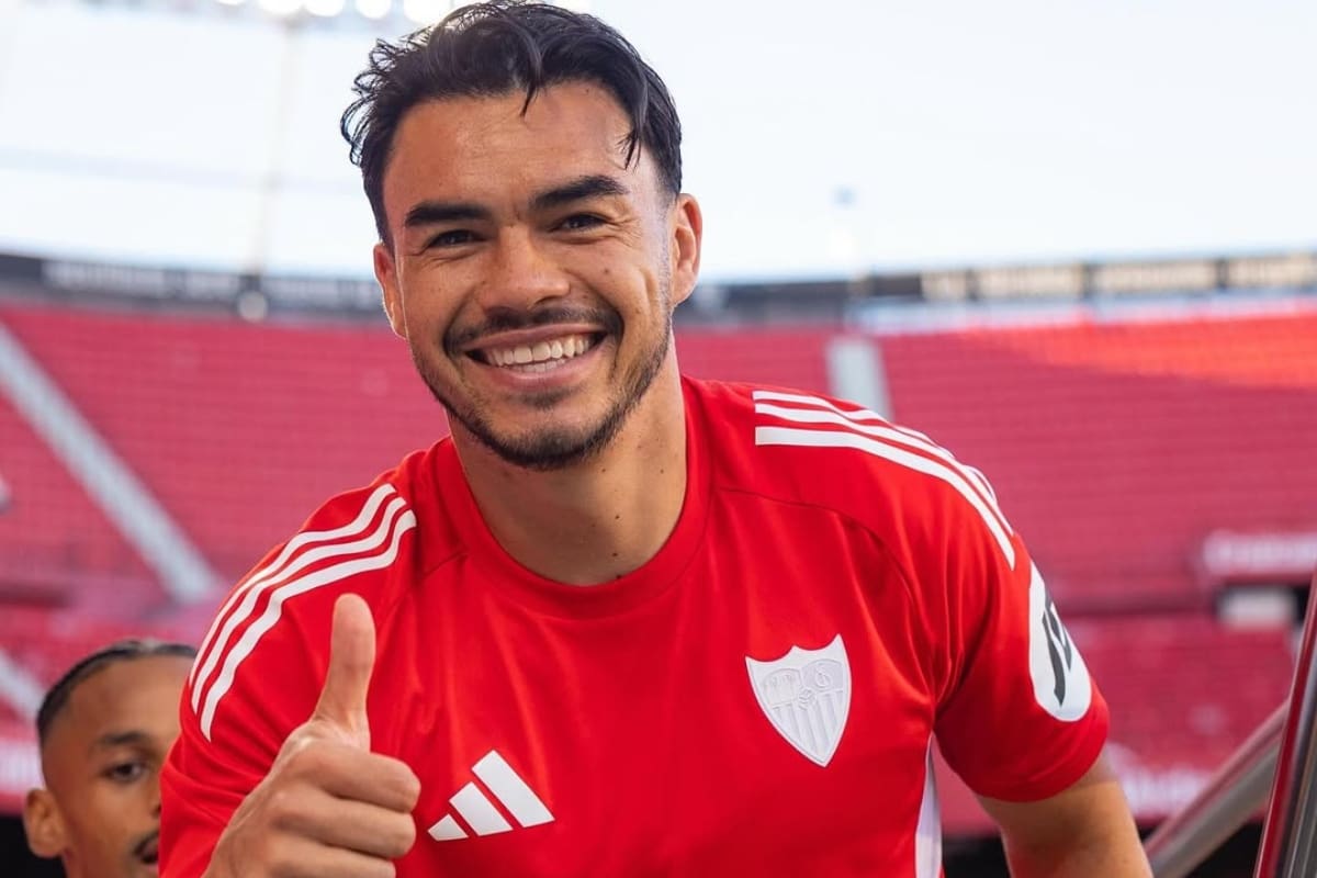 Lateral chileno del Sevilla FC. Foto: Sevilla.