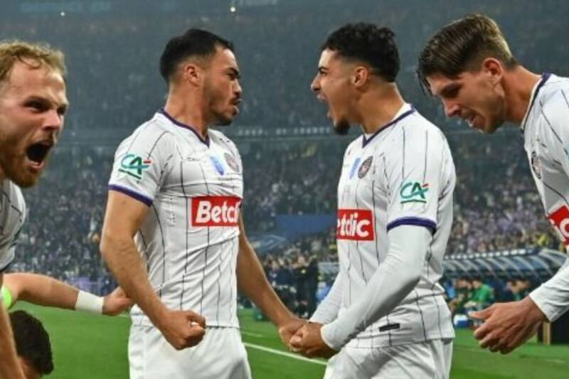 Gabriel Suazo consiguió su primer título en Europa con el Toulouse en la Copa de Francia 2022-2023 (Foto: @coupedefrance)