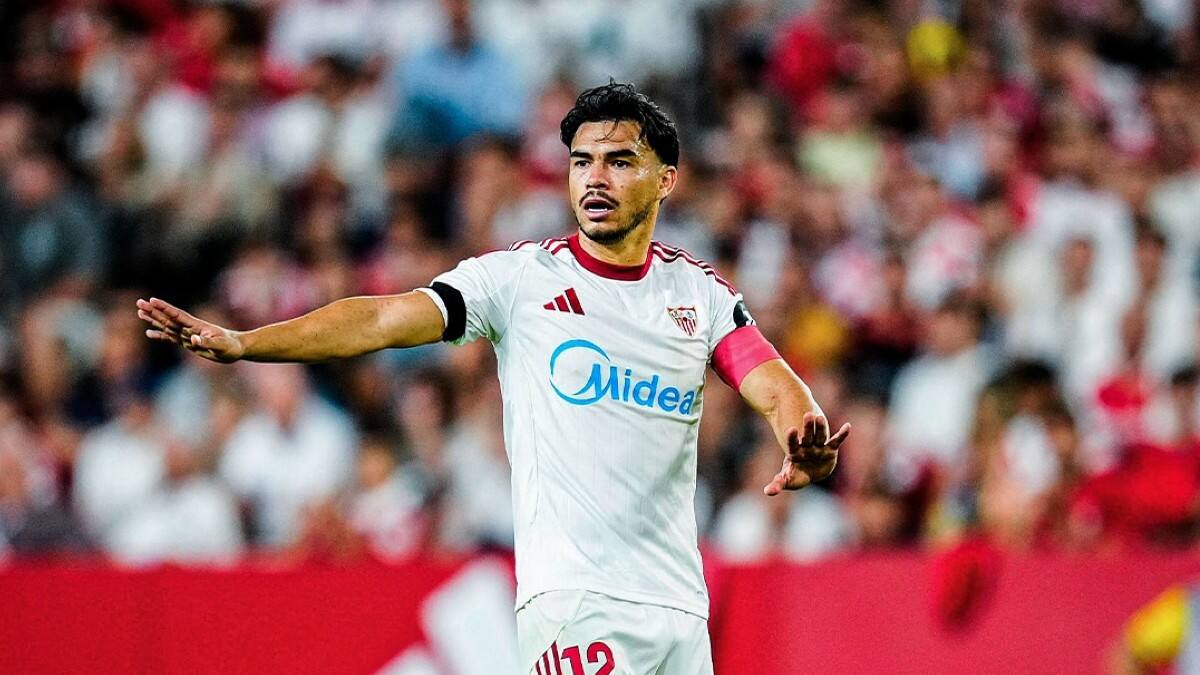 Sevilla le busca competencia a Gabriel Suazo: llegaría desde el Real Madrid