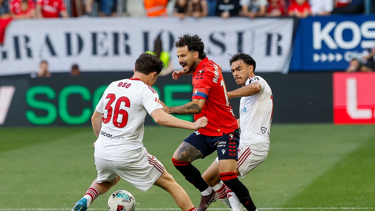 Con Suazo dentro y Alexis en banca: el Sevilla se tropieza en la agonía y se hunde en La Liga