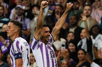 Gabriel Suazo por el salto de su vida: Gigante alemán lo tiene en la mira