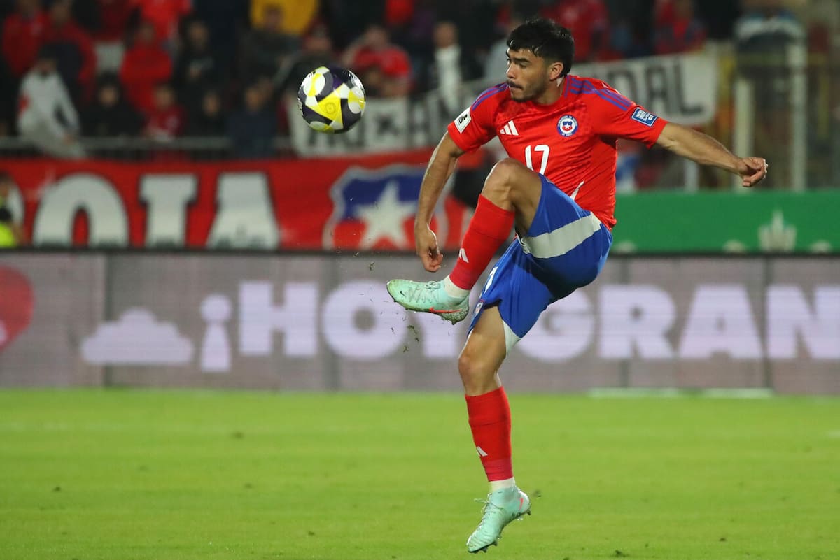 El lateral del Toulouse es uno de los confirmados en la nómina de Chile.