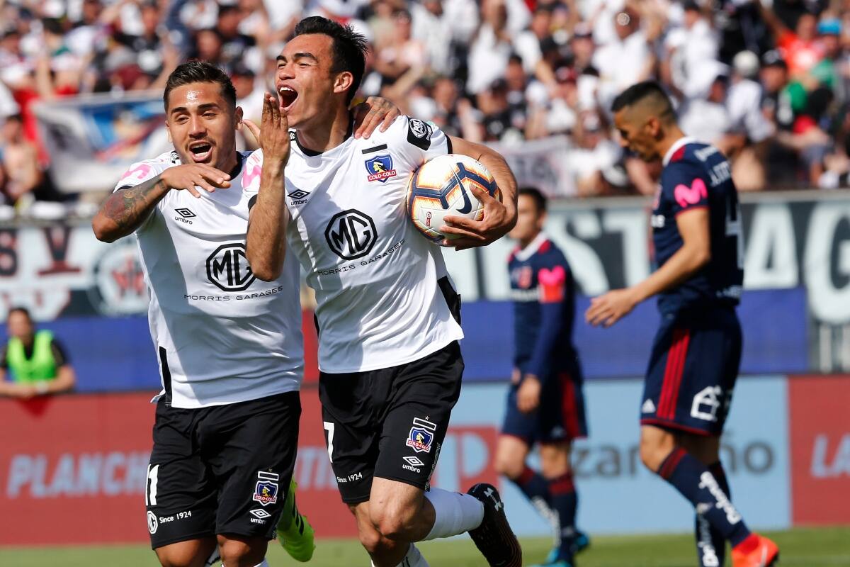 se refiere a la llegada de Mauricio Isla y Charles Aránguiz al fútbol chileno. Foto: Agencia Aton