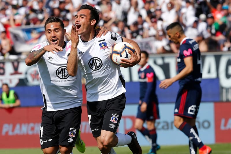 se refiere a la llegada de Mauricio Isla y Charles Aránguiz al fútbol chileno. Foto: Agencia Aton