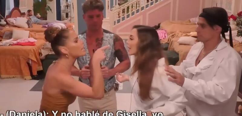 Gala Caldirola y Daniela Colett se enfrentaron en Ganar o Servir.