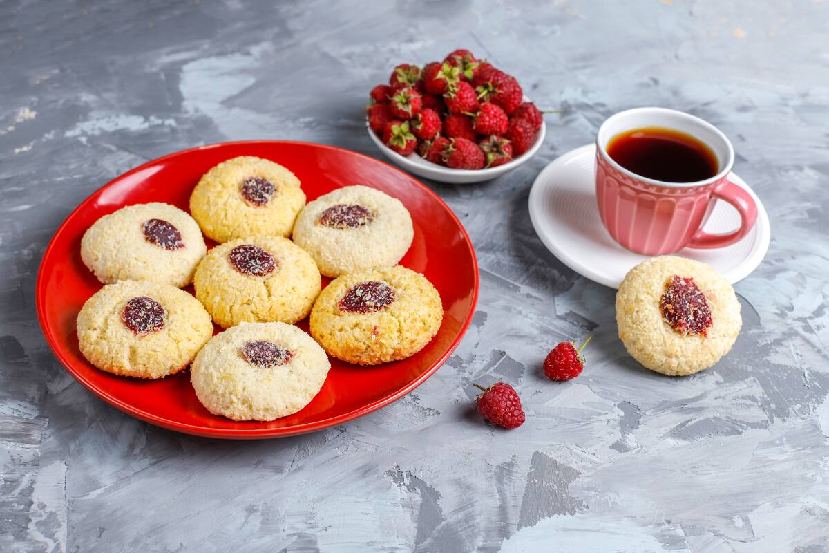 Con solo cinco ingredientes, puedes preparar esta rica receta dulce en casa. Créditos: Freepik.