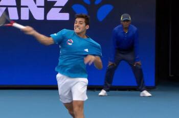 Cristian Garín se medirá a Stefano Travaglia en el Abierto de Australia