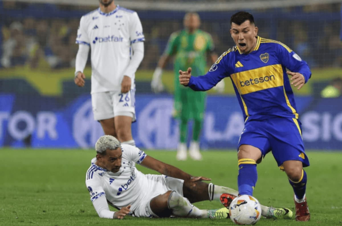 Jugó con Gary Medel y no duda: “Para mí, si vuelve, podría estar varios años en la UC”