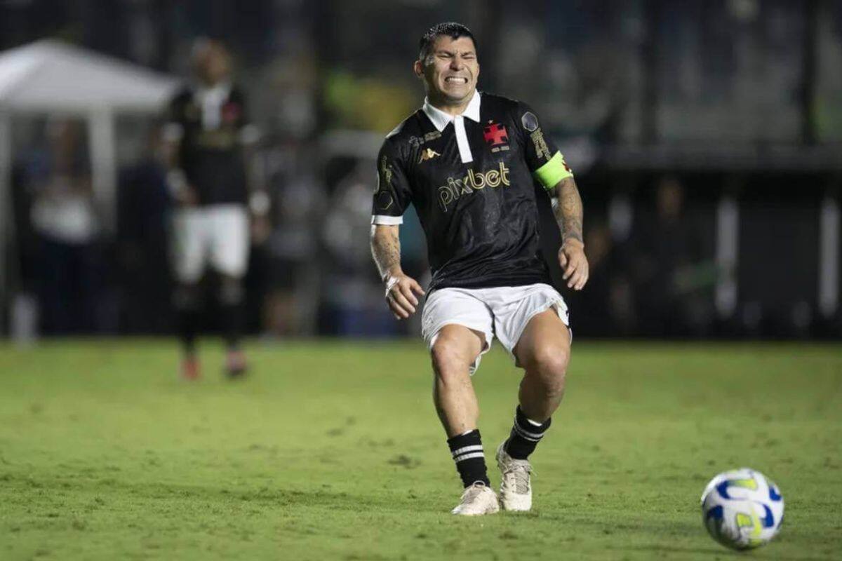 no seguiría en los planes del club.