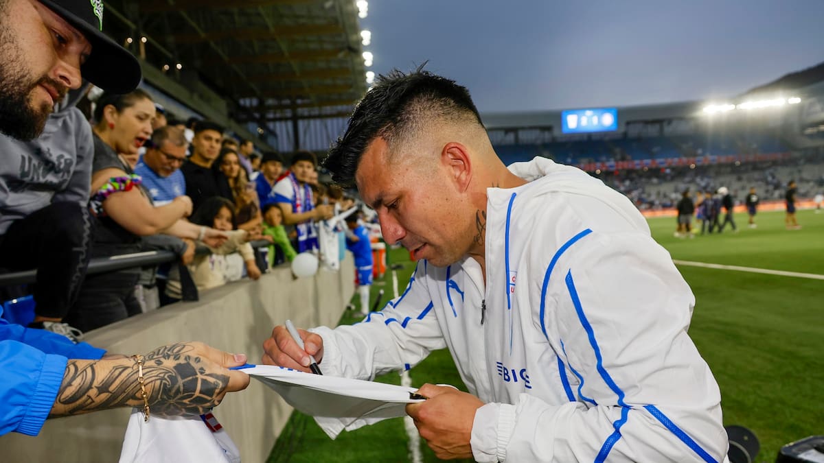 ¿Corazón dividido? Gary Medel reconoce cariño por Boca Juniors, pero aclara: “Soy hincha de la UC”