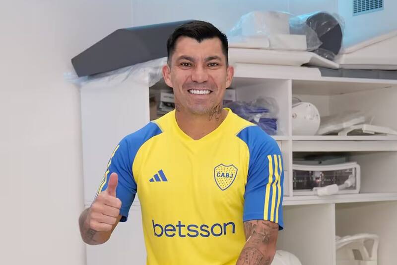 Con sonrisa de oreja a oreja. El Pitbull disfruta de sus primeros días como jugador de Boca Juniors.
