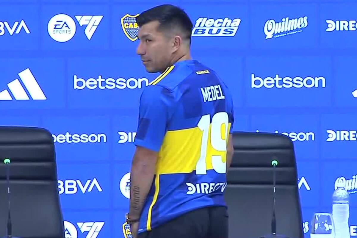 Gary Medel utilizará el número 19 en su regreso a Boca Juniors.