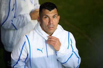 DT de la UC explicó la situación de Gary Medel: “Veremos cómo resolvemos el problema”