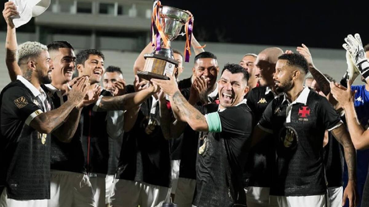 Gary Medel ve lejano un regreso a la Universidad Católica