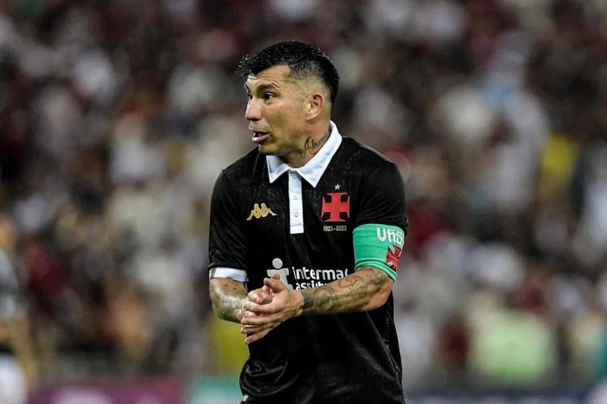 Gary Medel fue acusado de agredir a un compañero.