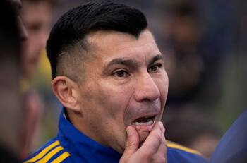 En la UC reconocen una difícil negociación con Gary Medel: “Hay una petición económica por parte de él”