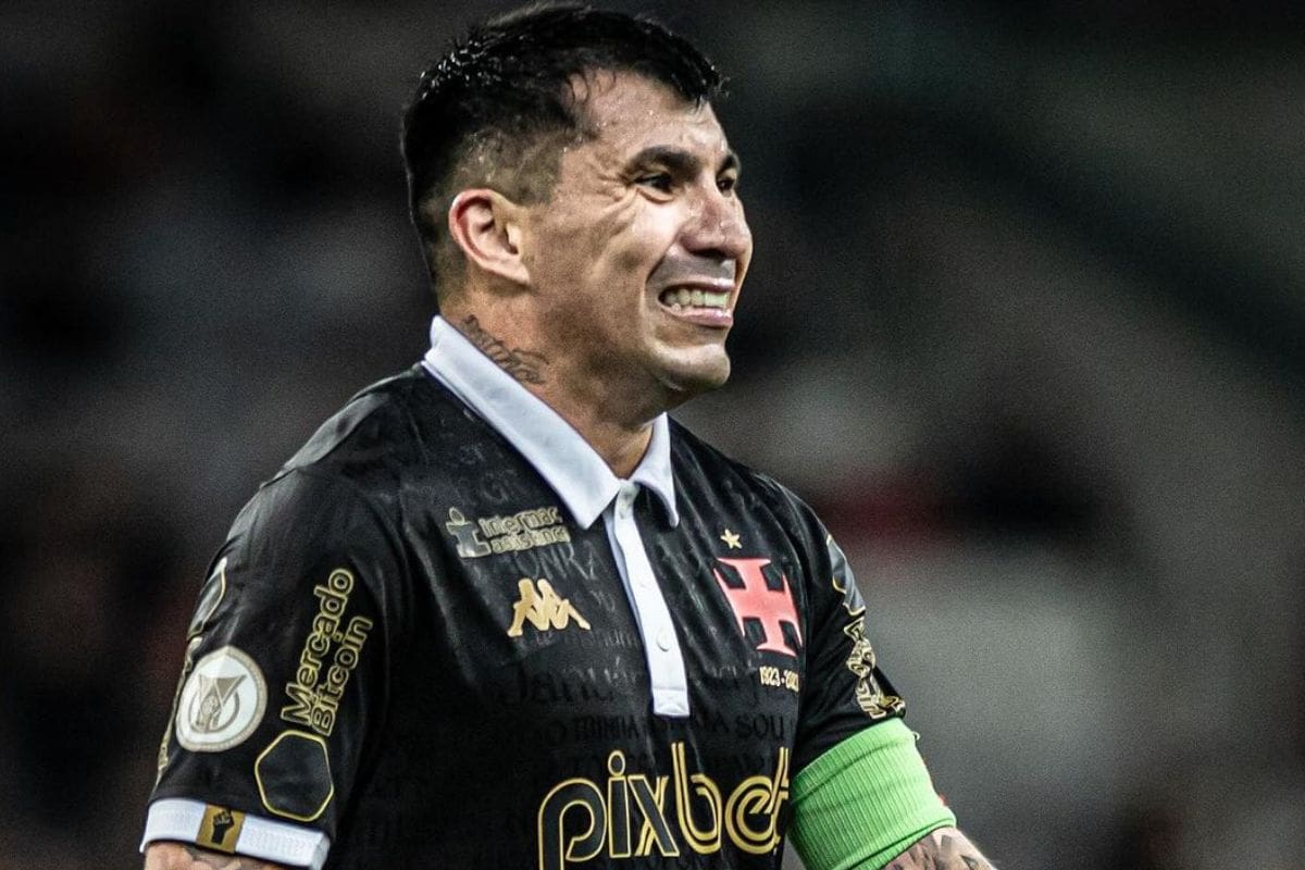 El defensor chileno estará en el banco de suplentes para el duelo de esta noche en la Copa de Brasil. Foto: Instagram Gary Medel.