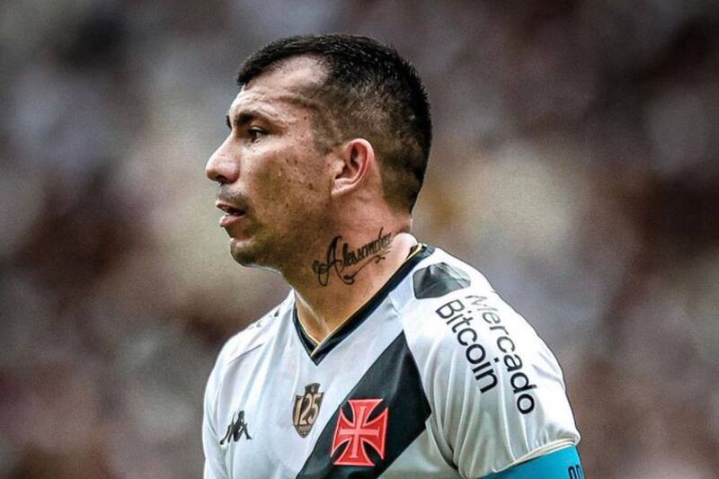 Gary Medel en Vasco da Gama.