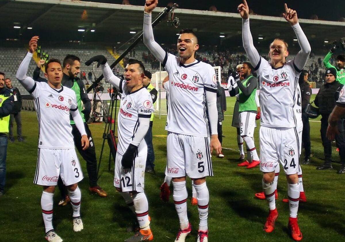 Gary Medel
