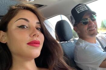 El especial reencuentro de Cristina Morales y Gary Medel en Brasil