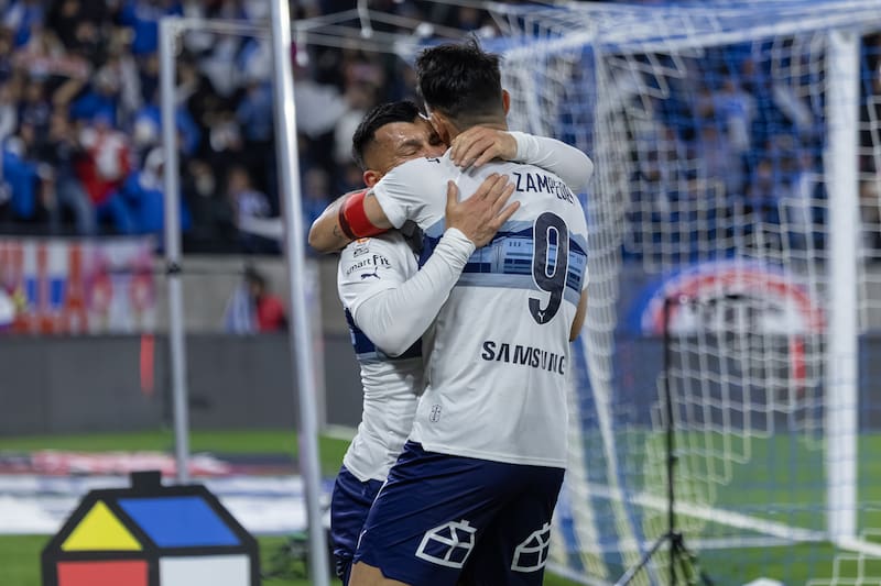 Universidad Católica debe definir las renovaciones de sus dos referentes, quienes terminan contrato en diciembre de este año. Foto: Felipe Escobedo