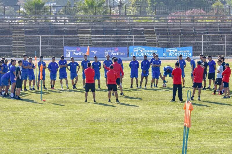 vive momentos de incertidumbre respecto al futuro de su temporada en Segunda División.