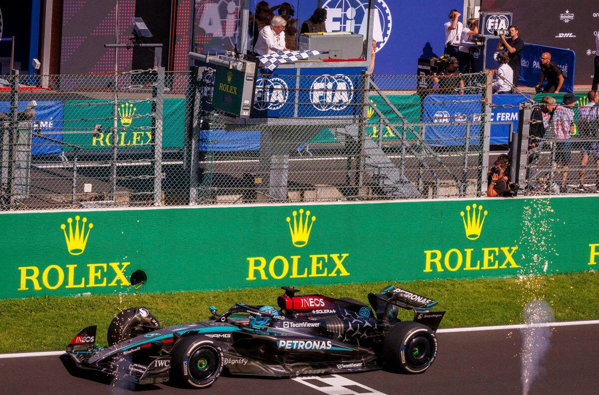 Golpe en la Fórmula 1: Russell es descalificado y Lewis Hamilton hereda la victoria del GP de Bélgica