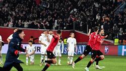 Se terminó la luna de miel: controvertido ex técnico de la UC fue cesado tras histórica derrota