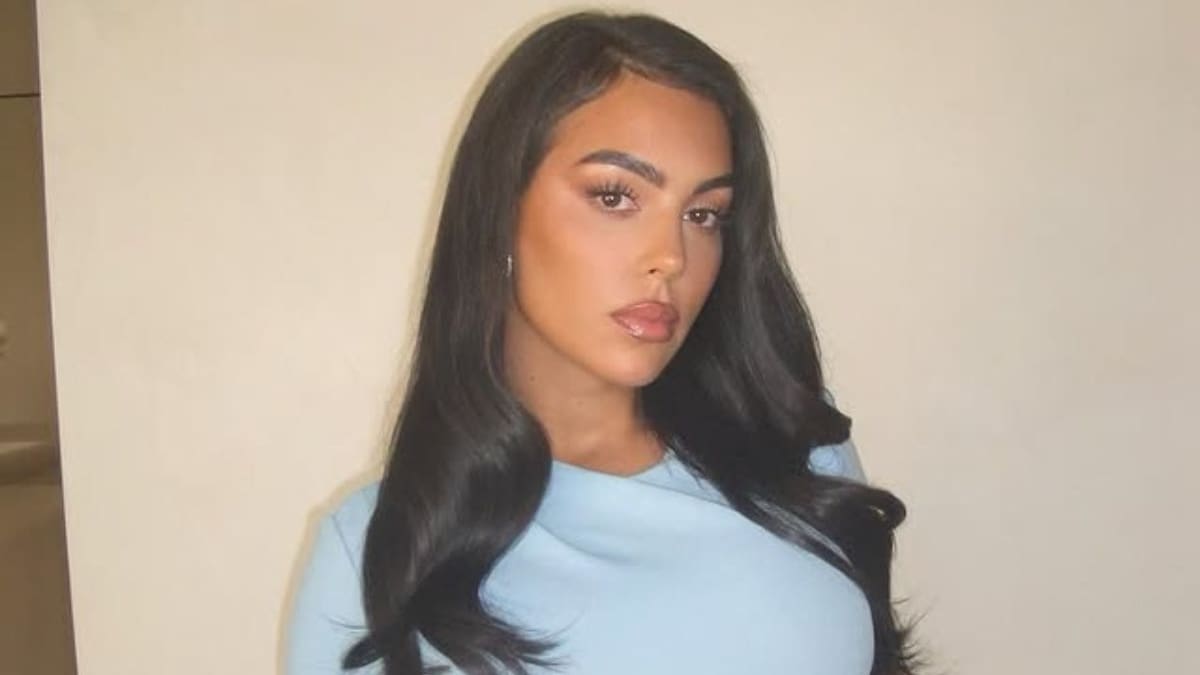 Georgina Rodríguez suma un nuevo bolso a su colección de lujo: ¿Cuánto cuesta el exclusivo modelo de Dior?