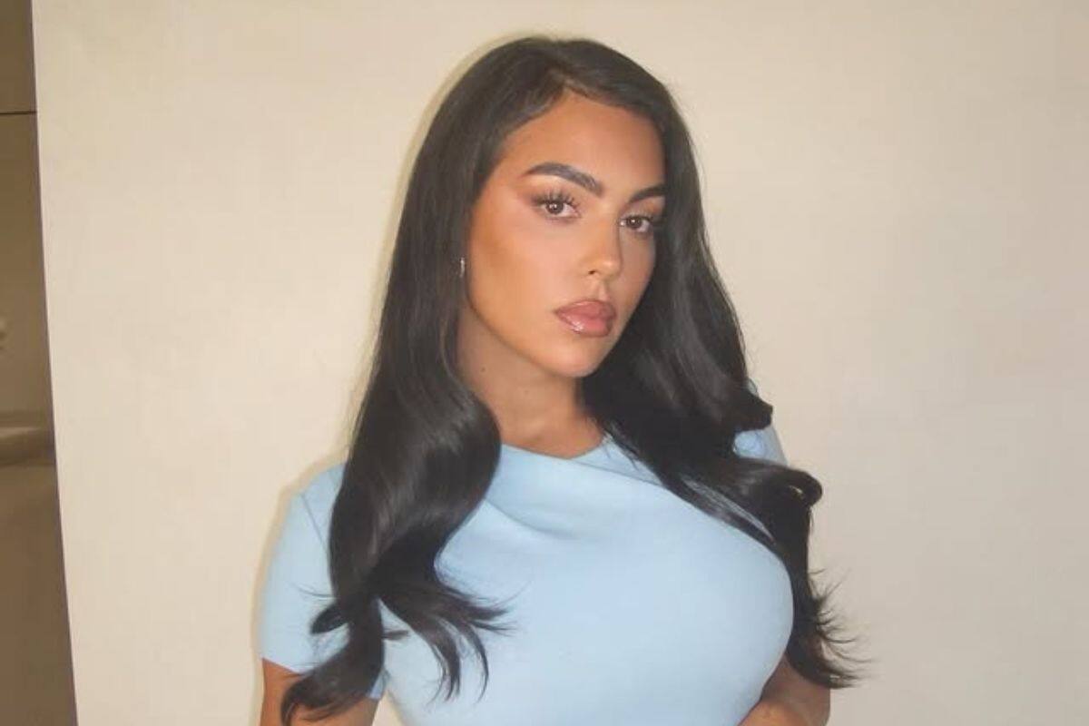 El bolso cuesta casi $14 millones de pesos chilenos.
Créditos: Instagram.