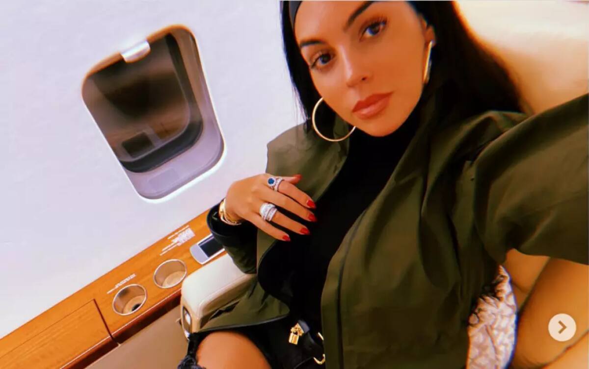La influencer realiza una estricta rutina de ejercicio para mantener una figura espectacular.