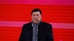 Sigue polémica con el Mono Burgos en España: negó ser racista pero igual fue despedido