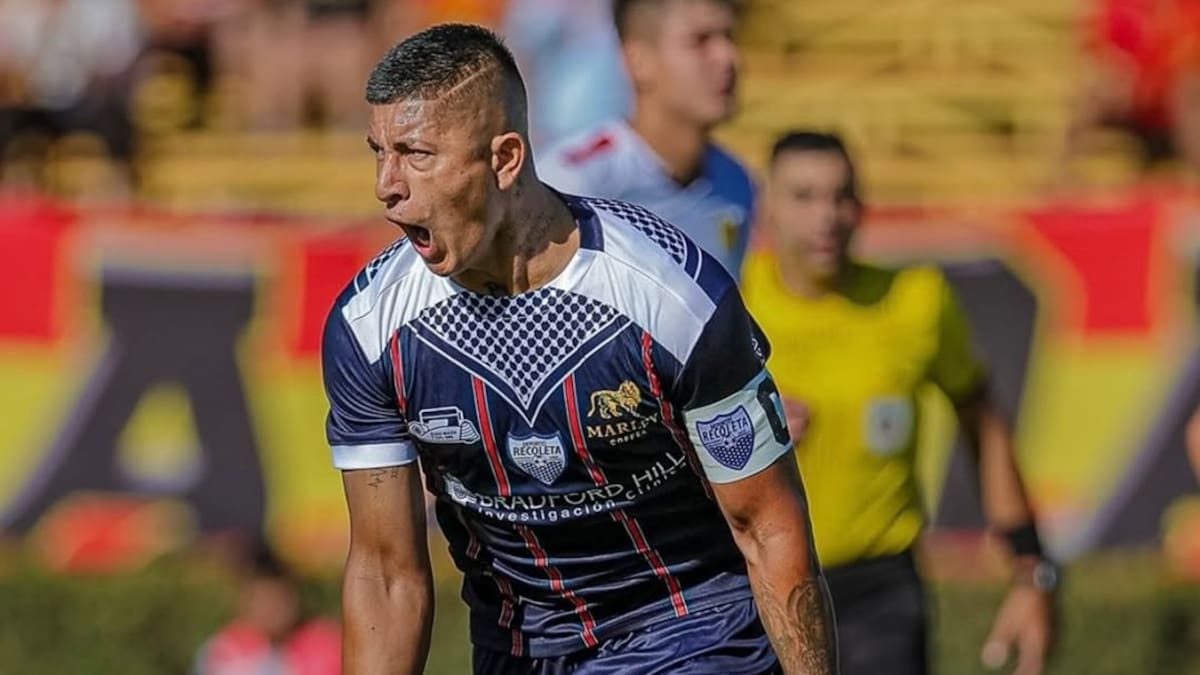 “Nunca imaginé usar la jineta; es una emoción muy grande, sobre todo para mi hijo que está siempre pendiente”