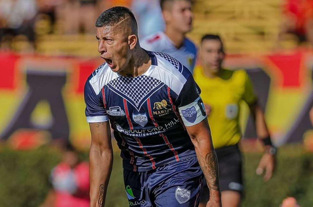 “Nunca imaginé usar la jineta; es una emoción muy grande, sobre todo para mi hijo que está siempre pendiente”