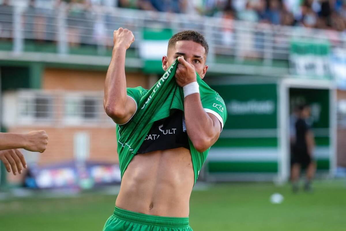 abrió la puerta a jugar por La Roja en un futuro.