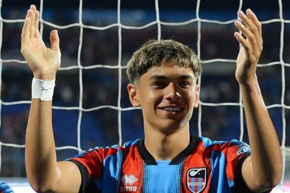 jugará en el Catania de Italia.