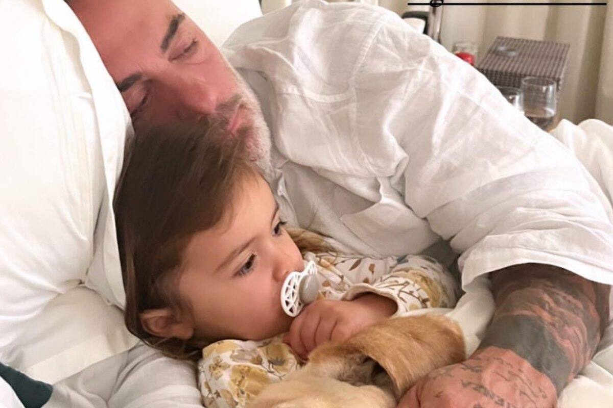 Gianluca Vacchi El multimillonario italiano disfruta al máximo de su faceta de papá. - Créditos: Instagram