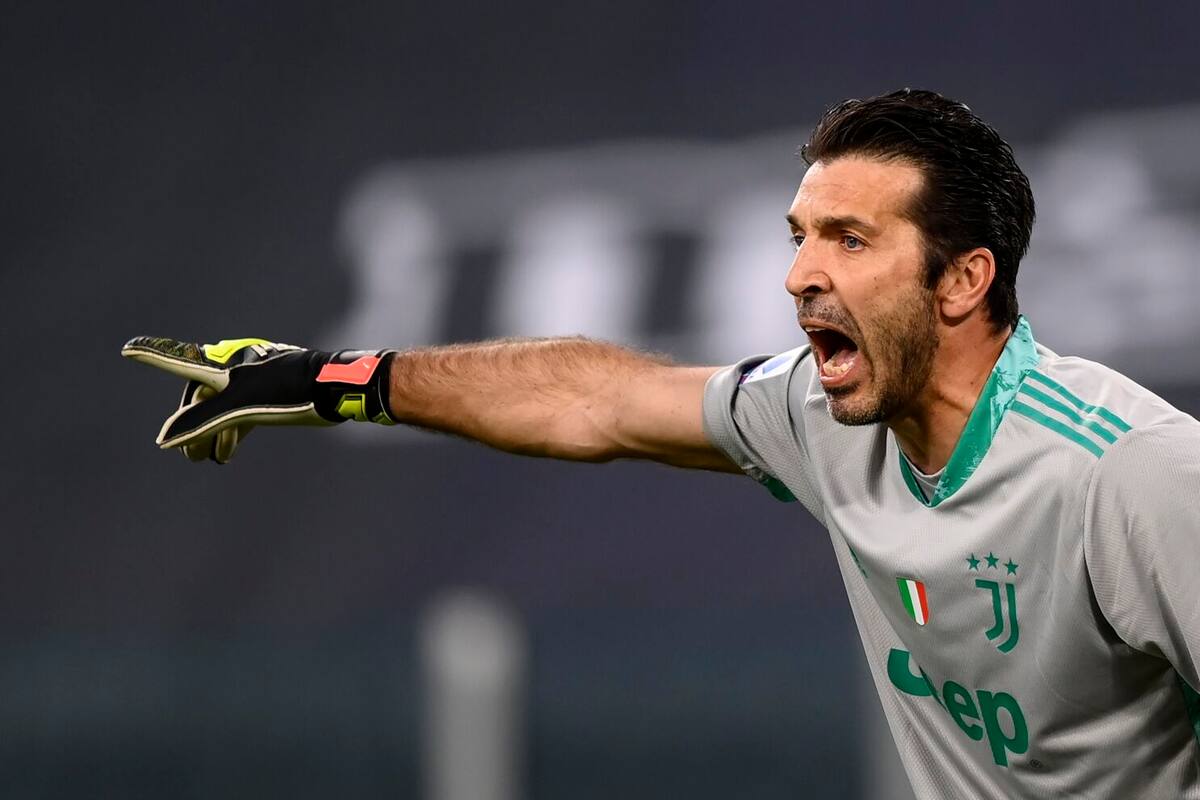 A lo largo de su carrera defendió los colores del Parma, Juventus, PSG, y Selección de Italia. (EFE)