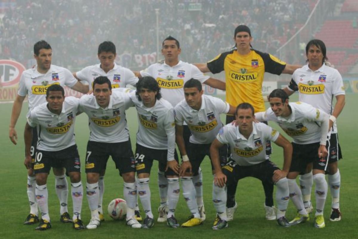 en el plantel de Colo Colo 2010.