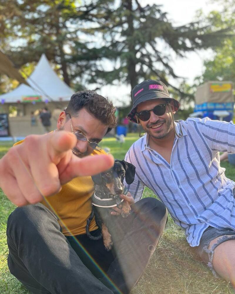 Gino Costa presentó a su nuevo pololo.