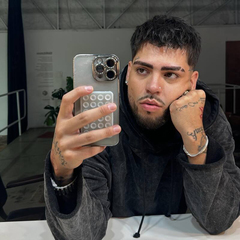 Gino Mella se juntó con DJ Méndez para reversionar "Madre Mía"
