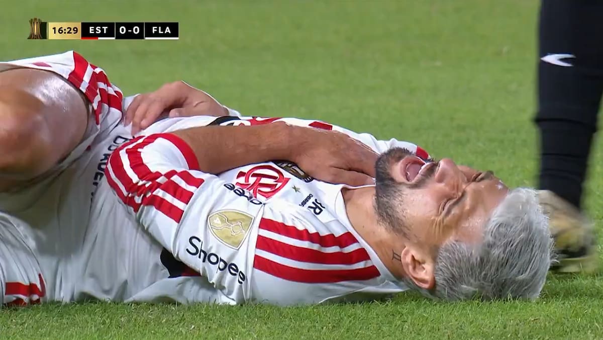 Se lesionó con Flamengo y quedó en duda para el Mundial con Uruguay