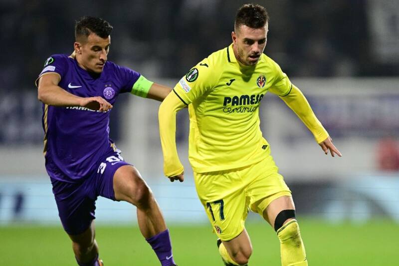 mantiene conversaciones con Real Betis Foto: EFE